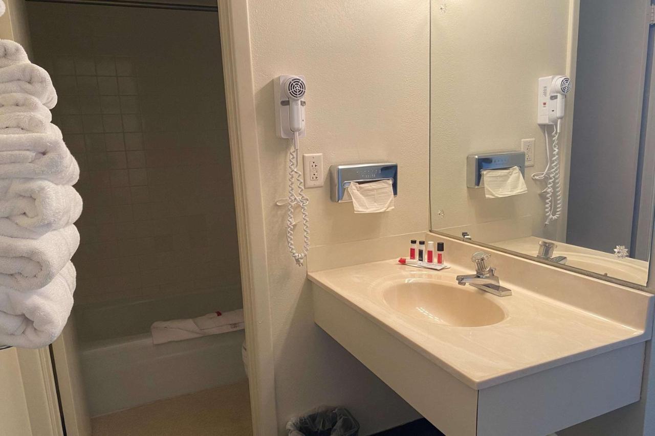 Travelodge By Wyndham Powell Zewnętrze zdjęcie